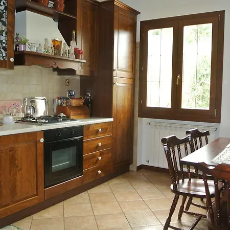 Vincenza Villa Artallo